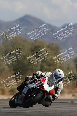 media/Oct-13-2025-Moto Forza (Mon) [[a66d839500]]/2-A Group/Session 4 Turn 7/